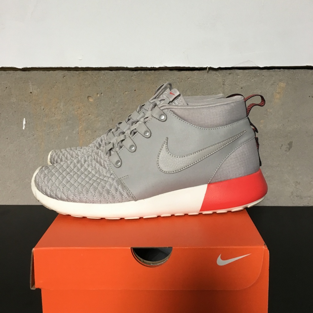 Rare Nike Men's Roshe High Sneakerboot